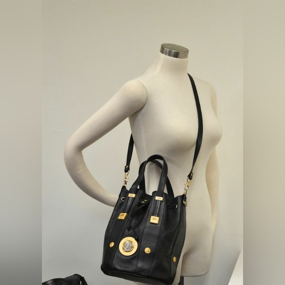 VERSACE Gianni Leather Bucket Bag Black - Picture 5 of 13